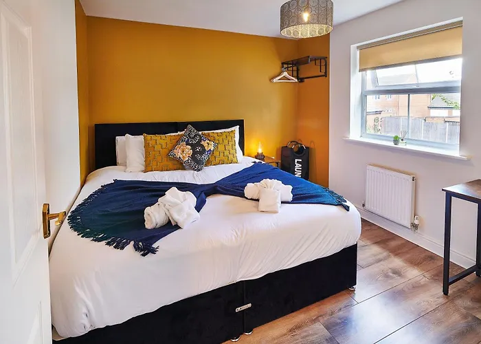 4 Spacious Bedrooms, En-Suites, Private Driveway, Tamworth Accommodation For Contractors And Families